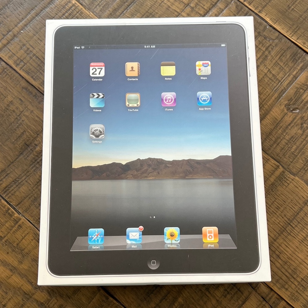 Apple iPad Box (Empty) for Display/Nostalgia/Keepsake 2010